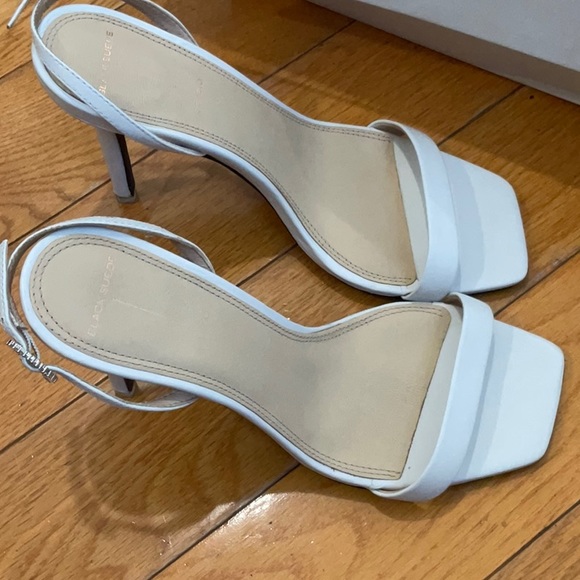 Black Suede Studio Carla Strappy Heeled Sandal, US Size: 8.5 - Picture 9 of 11